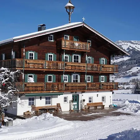 Angererhof Apartment *